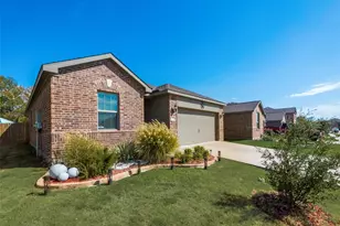 2213 Georgetown St, Princeton, TX 75407 - Photo 2