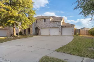 4329 Latigo Cir, Fort Worth, TX 76244 - Photo 2