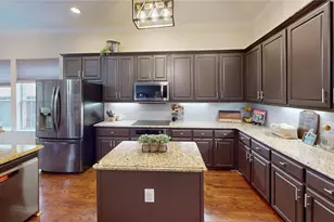 1747 Ivy Ln, Carrollton, TX 75007 - Photo 6