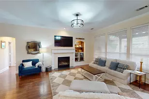 1747 Ivy Ln, Carrollton, TX 75007 - Photo 2