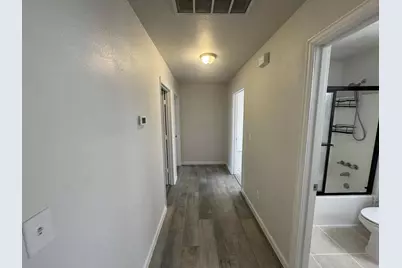 806 E 10th Street, Bonham, TX 75418 - Photo 20