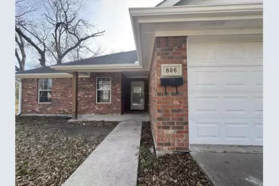 806 E 10th Street, Bonham, TX 75418 - Photo 4
