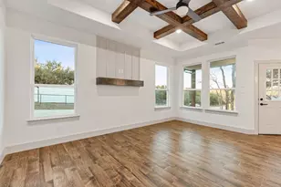 5901 S Lakeside Hills Ct, Granbury, TX 76048 - Photo 14