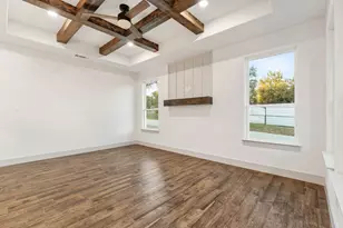 5901 S Lakeside Hills Ct, Granbury, TX 76048 - Photo 16