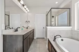 903 Dublin Ct, McGregor, TX 76657 - Photo 24