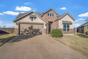 903 Dublin Ct, McGregor, TX 76657 - Photo 2