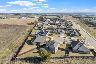 903 Dublin Ct, McGregor, TX 76657 - Photo 40