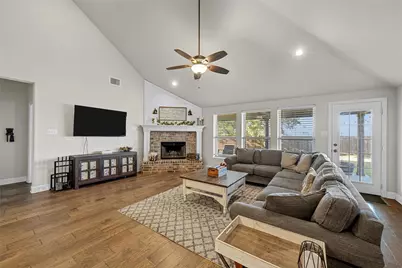 903 Dublin Court, McGregor, TX 76657 - Photo 18