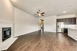 1632 Yellowthroat Dr, Little Elm, TX 75068 - Photo 6