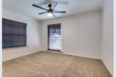 2827 Catherine Street, Dallas, TX 75211 - Photo 10