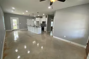 1004 W Hanna St, Denison, TX 75020 - Photo 2