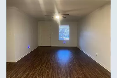 1613 Martel Avenue, Fort Worth, TX 76103 - Photo 4