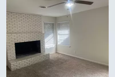 1613 Martel Avenue, Fort Worth, TX 76103 - Photo 10