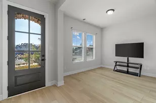 8617 Keeneland Dr, Fort Worth, TX 76120 - Photo 4