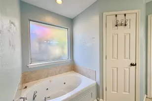 2301 Mapleleaf Ln, Flower Mound, TX 75028 - Photo 18