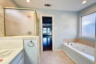 2301 Mapleleaf Ln, Flower Mound, TX 75028 - Photo 16