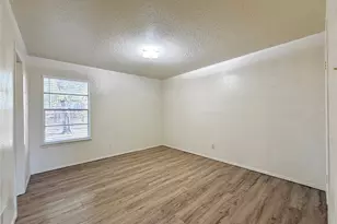 504 Campbell Ln, Denton, TX 76209 - Photo 8