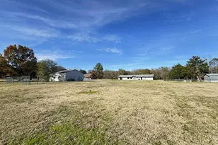 529 Morris Ln, Greenville, TX 75402 - Photo 36