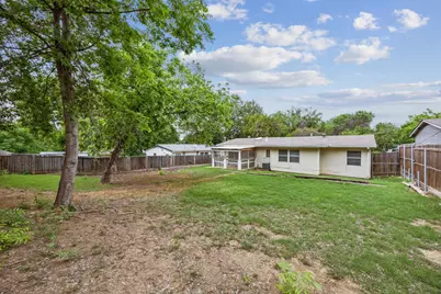 2620 Fieldale Drive, Farmers Branch, TX 75234 - Photo 10