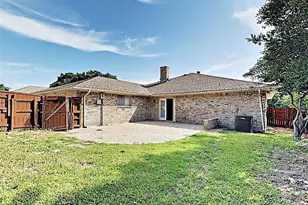 3413 Valley View Ln, Garland, TX 75043 - Photo 12