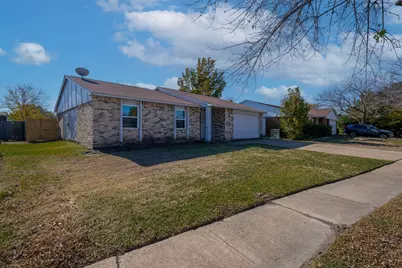 1117 Llano Trail, Grand Prairie, TX 75052 - Photo 6