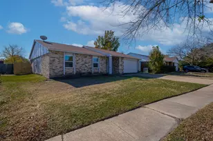 1117 Llano Trail, Grand Prairie, TX 75052 - Photo 6