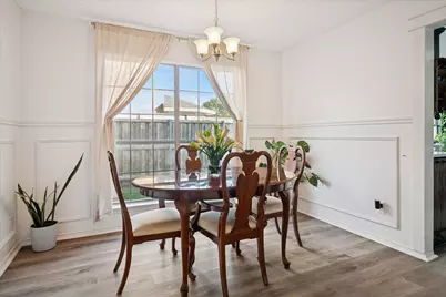 2814 Lois Lane, Rowlett, TX 75088 - Photo 10