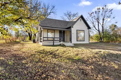 202 S Dunbar Lane, Emory, TX 75440 - Photo 2