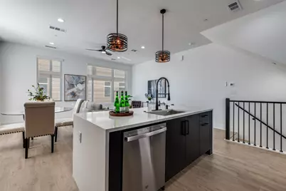 723 W 10th Street #109, Dallas, TX 75208 - Photo 6