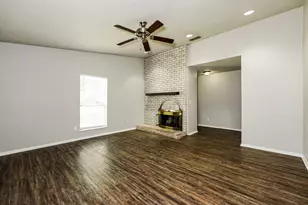 218 Long Shadow Ln, Mesquite, TX 75149 - Photo 2