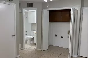 9520 Royal Ln, Dallas, TX 75243 - Photo 4