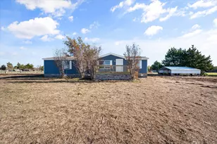 142 SE County Rd 3144, Corsicana, TX 75109 - Photo 2