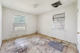 12924 Mitchell Dr, Balch Springs, TX 75180 - Photo 10