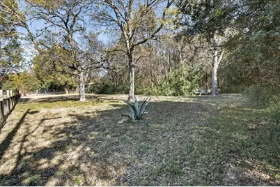 1706 Hitching Post Road, Granbury, TX 76049 - Photo 32