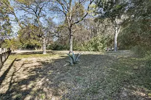 1706 Hitching Post Rd, Granbury, TX 76049 - Photo 32