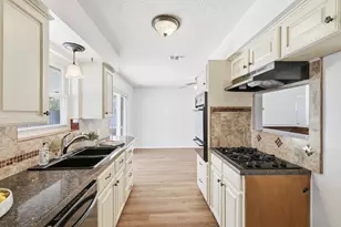 808 Bridle Ave, White Settlement, TX 76108 - Photo 12