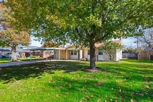 808 Bridle Ave, White Settlement, TX 76108 - Photo 2