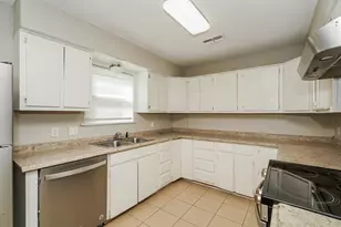 6104 Skylark Ln, Watauga, TX 76148 - Photo 8