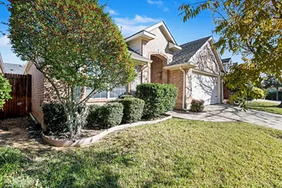 1917 Cavender Circle, Denton, TX 76205 - Photo 2