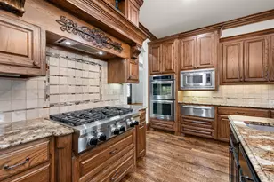 2404 Arbor Gate Ln, Colleyville, TX 76034 - Photo 12