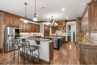 2404 Arbor Gate Lane, Colleyville, TX 76034 - Photo 2