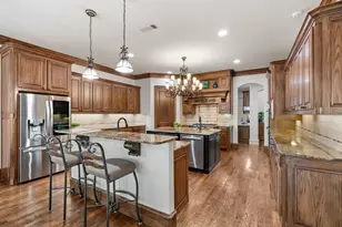 2404 Arbor Gate Ln, Colleyville, TX 76034 - Photo 2