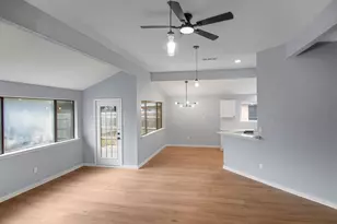400 Kalmia Dr, Arlington, TX 76018 - Photo 22