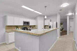 8421 Ranch Hand Trail, Fort Worth, TX 76131 - Photo 6