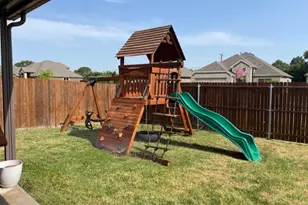 632 Redwood Dr, Greenville, TX 75402 - Photo 8