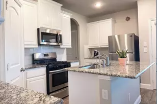 632 Redwood Dr, Greenville, TX 75402 - Photo 4