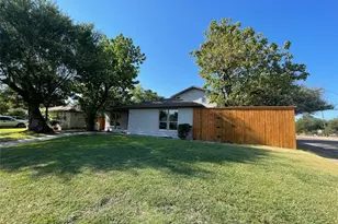 2249 Larry Dr, Dallas, TX 75228 - Photo 2