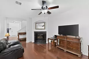 1117 Indian Trail Ct, Roanoke, TX 76262 - Photo 2