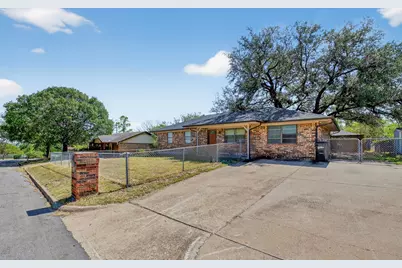 604 Fegan Street, Weatherford, TX 76086 - Photo 2