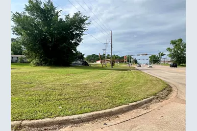 114 Bruce Street, Gilmer, TX 75644 - Photo 16